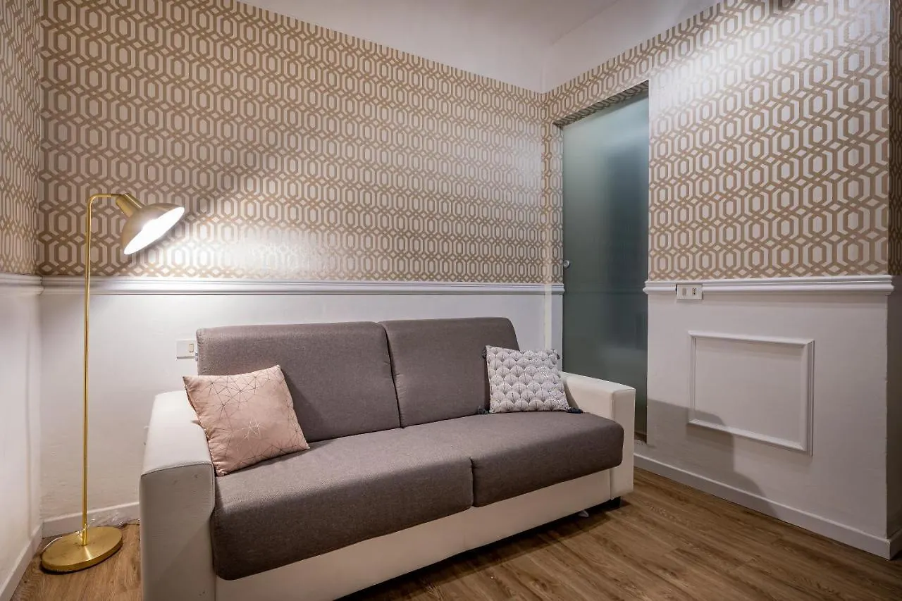 Apartment Florentine Experience In Santa Croce Florence Italy